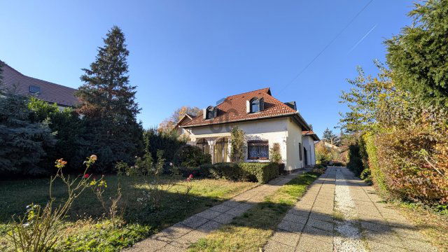 Eladó családi ház, Balatonalmádiban 165 M Ft, 8 szobás