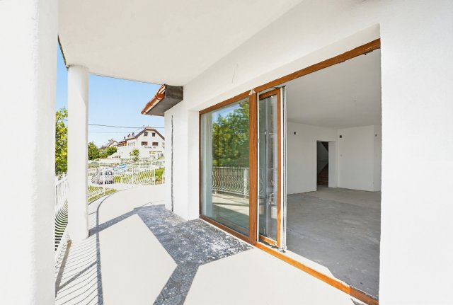 Eladó családi ház, Szentendrén 170 M Ft, 5 szobás