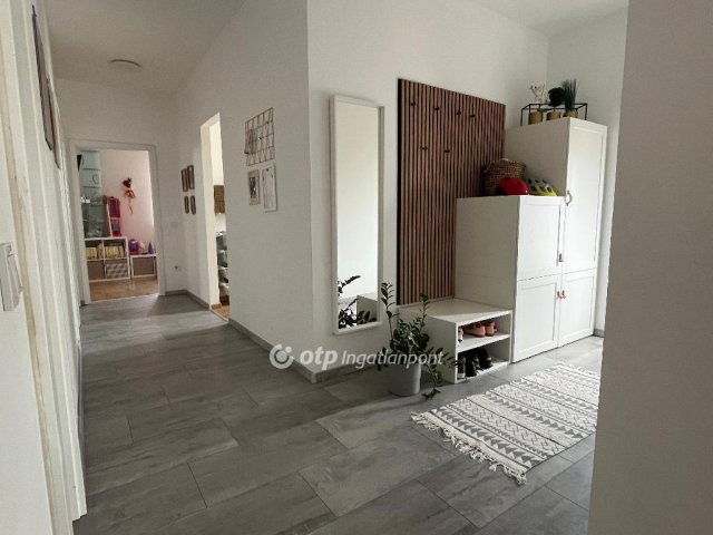 Eladó családi ház, Inárcson 123 M Ft, 4+1 szobás