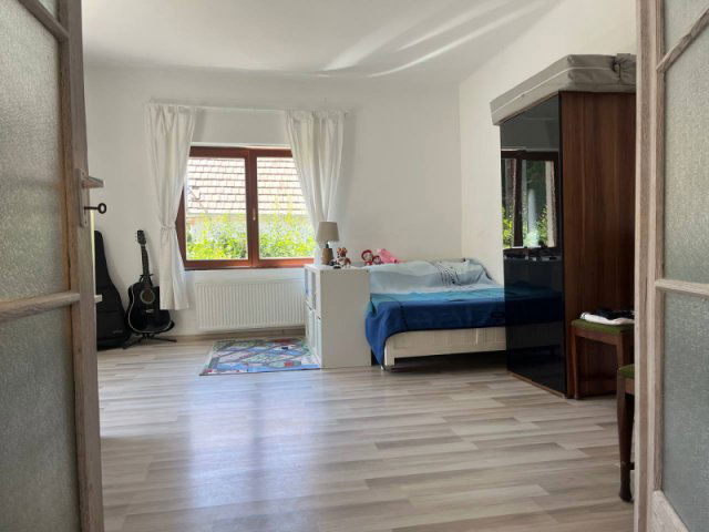 Eladó családi ház, Csobánkán 89.9 M Ft, 3 szobás