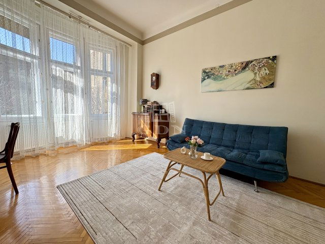 Kiadó téglalakás, albérlet, Budapesten, VI. kerületben