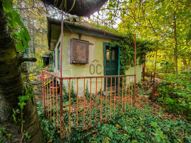 Eladó családi ház, Budapesten, III. kerületben 27.5 M Ft