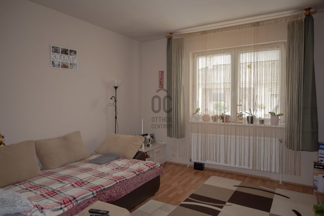 Eladó téglalakás, Nyíregyházán 30.5 M Ft, 1 szobás