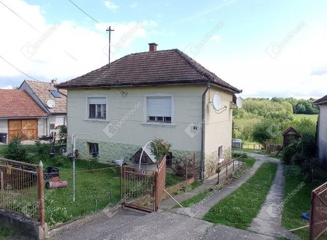 Eladó családi ház, Csonkahegyháton 23 M Ft, 3 szobás