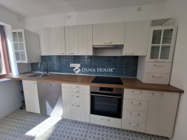 Eladó családi ház, Piliscsabán 95 M Ft, 3 szobás