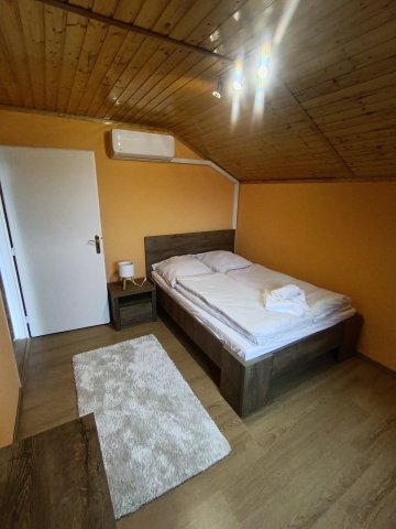 Eladó családi ház, Sukorón 99.9 M Ft, 1+3 szobás