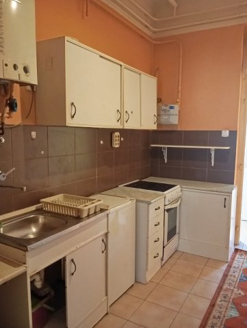 Eladó téglalakás, Budapesten, XX. kerületben, Dobos utcában