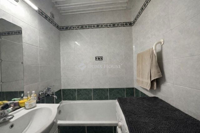 Eladó panellakás, Budapesten, XV. kerületben 65.5 M Ft, 2 szobás