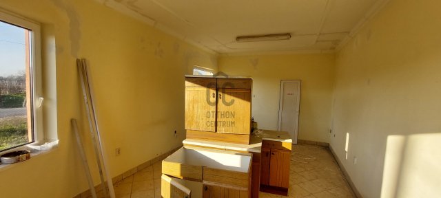 Eladó ipari ingatlan, Nyírmeggyesen 70 M Ft / költözzbe.hu