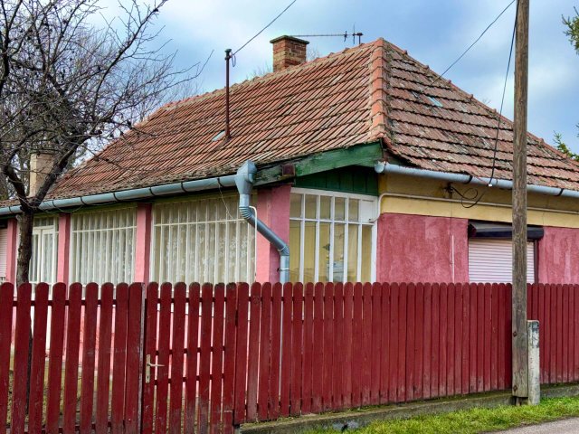 Eladó családi ház, Jászalsószentgyörgyon 9.5 M Ft, 3 szobás