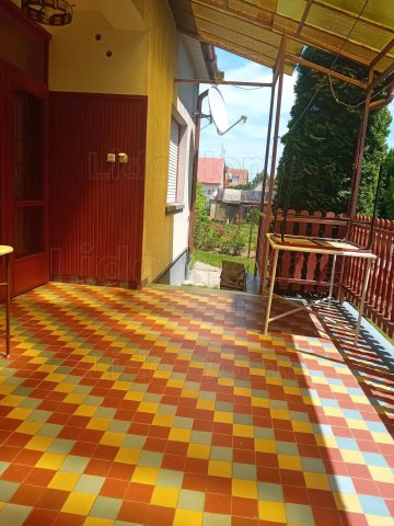 Eladó családi ház, Siófokon 124 M Ft, 6 szobás