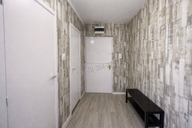 Eladó panellakás, Oroszlányban 31.9 M Ft, 2 szobás