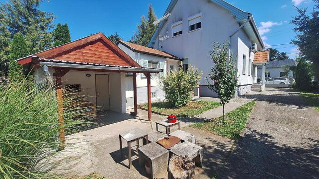 Eladó családi ház, Gödön 94.9 M Ft, 4+1 szobás