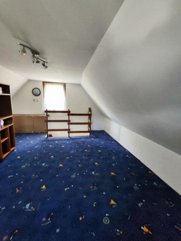 Eladó családi ház, Pécsett 19.9 M Ft, 2 szobás