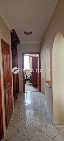 Eladó családi ház, Gárdonyban 149.9 M Ft, 5 szobás