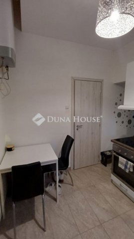 Eladó téglalakás, Budapesten, XV. kerületben 74.9 M Ft, 2 szobás