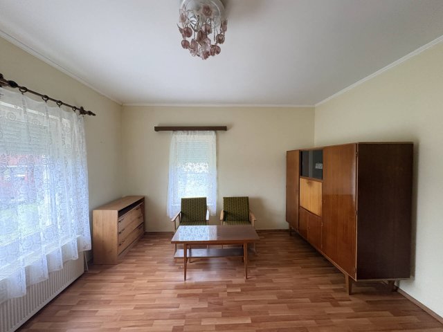 Eladó családi ház, Tomoron 12 M Ft, 2 szobás