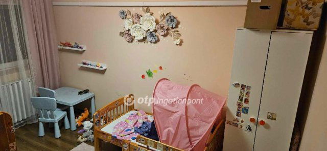 Eladó családi ház, Jászberényben 59.9 M Ft, 4 szobás