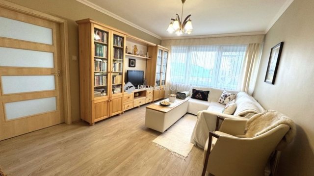 Eladó téglalakás, Hajdúszoboszlón 76 M Ft, 3 szobás