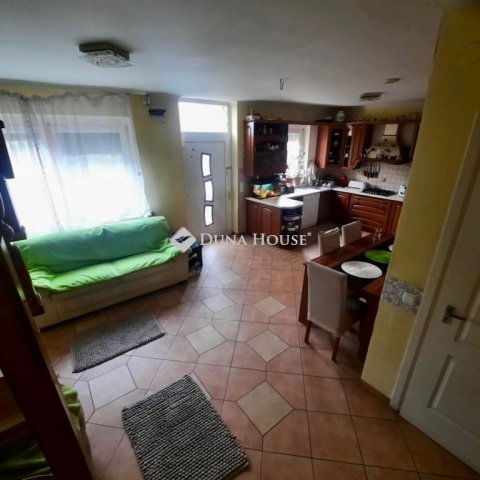 Eladó ikerház, Fóton 74 M Ft, 4 szobás / költözzbe.hu