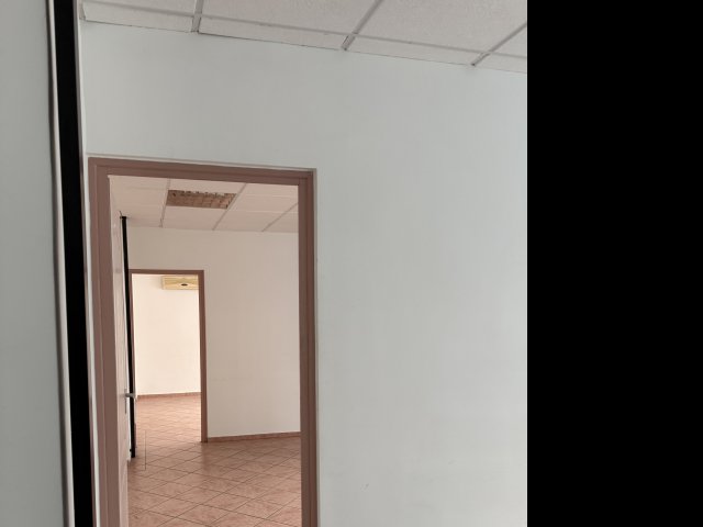 Kiadó iroda, Székesfehérvárott 150 E Ft / hó, 3 szobás