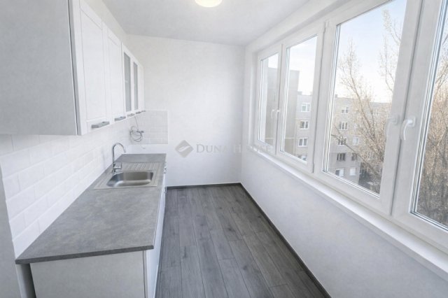 Eladó téglalakás, Kecskeméten 49.9 M Ft, 3 szobás