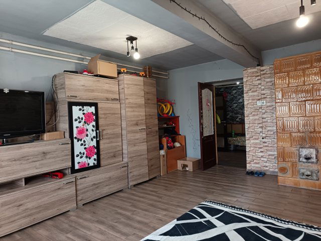 Eladó családi ház, Zsákán 8 M Ft, 2 szobás