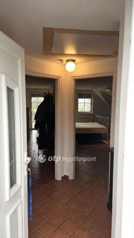 Eladó családi ház, Velencén 165 M Ft, 5 szobás