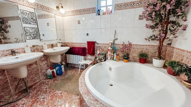 Eladó családi ház, Budapesten, XVI. kerületben 199 M Ft