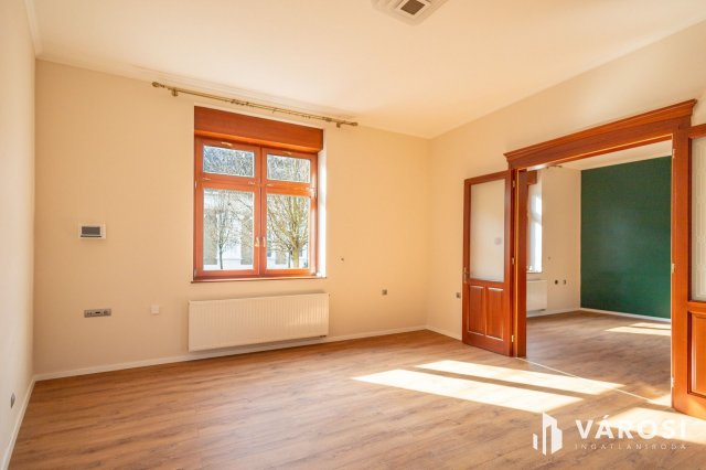 Kiadó iroda, Hódmezővásárhelyen 160 E Ft / hó, 1 szobás