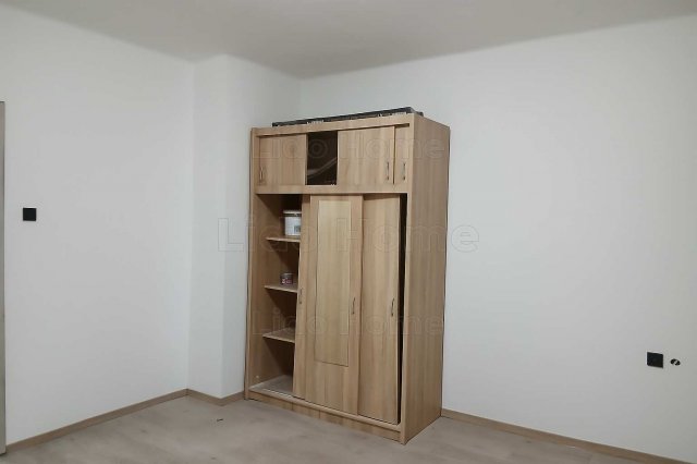 Eladó téglalakás, Tatabányán 35.9 M Ft, 2 szobás