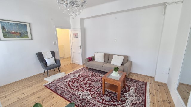 Eladó családi ház, XIII. kerületben, Menyasszony utcában