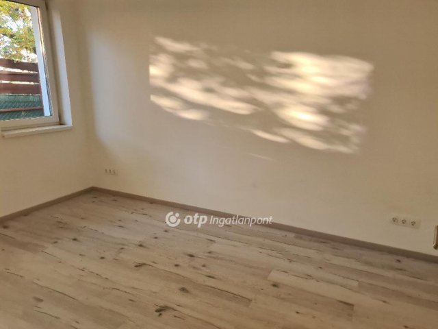 Eladó ikerház, Érden 136 M Ft, 4 szobás / költözzbe.hu