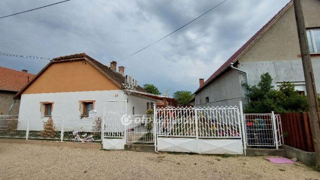 Eladó családi ház, Gyomaendrődön 19.5 M Ft, 1+1 szobás