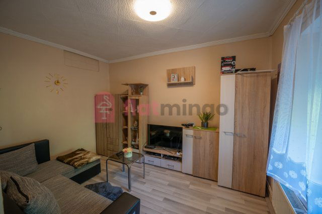 Eladó családi ház, Pécsett 79 M Ft, 5 szobás