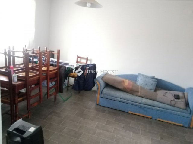 Eladó családi ház, Tabon 29.5 M Ft, 3 szobás