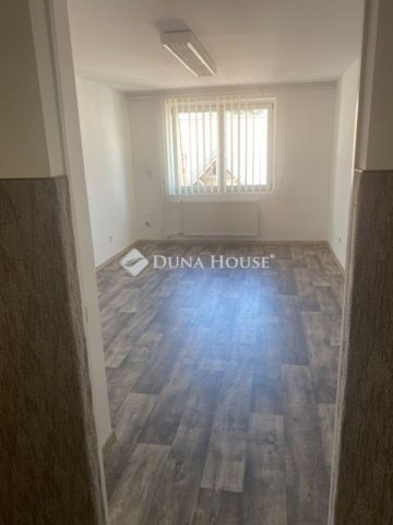 Eladó iroda, Pécsett 290 M Ft / költözzbe.hu