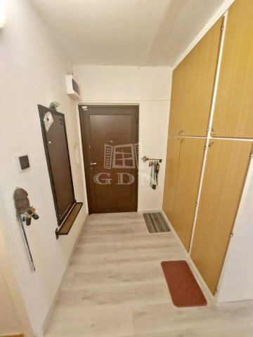 Eladó panellakás, Budapesten, III. kerületben 87.5 M Ft