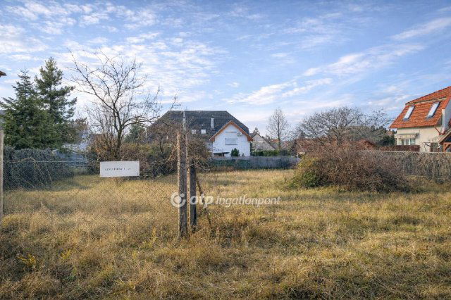 Eladó telek, Budapesten, XVII. kerületben 100 M Ft