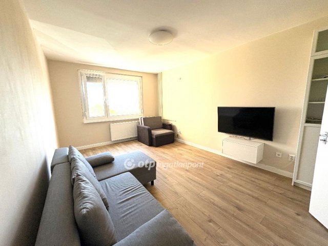 Kiadó panellakás, albérlet, Miskolcon 120 E Ft / hó, 2 szobás
