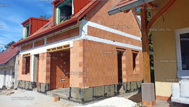 Eladó ikerház, Telkin 138 M Ft, 4 szobás / költözzbe.hu