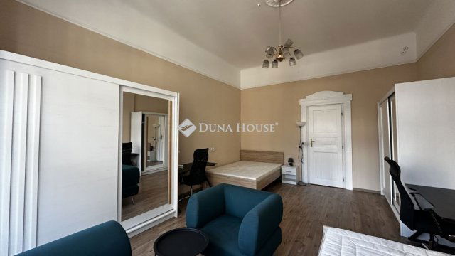 Kiadó téglalakás, albérlet, VIII. kerületben, Mária utcában