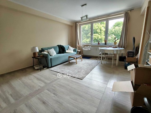 Kiadó téglalakás, albérlet, Szekszárdon 200 E Ft / hó