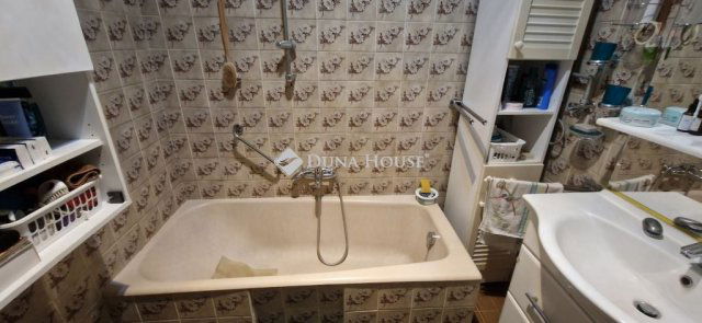 Eladó családi ház, Tabon 54.9 M Ft, 4 szobás