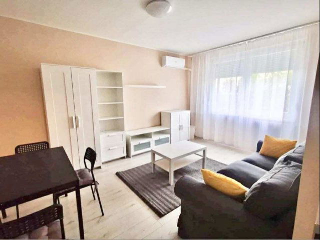 Kiadó panellakás, albérlet, Debrecenben, Bethlen utcában