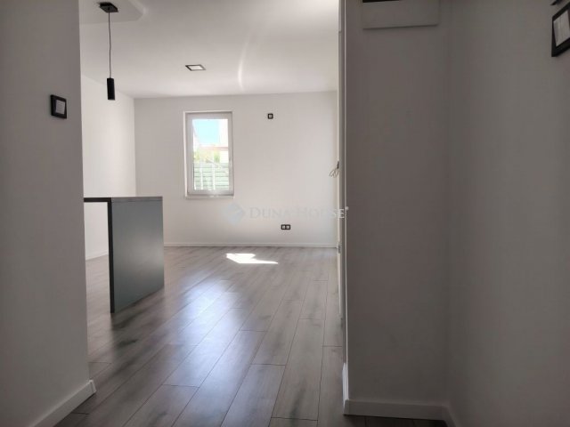 Eladó téglalakás, Budapesten, XVI. kerületben 74.9 M Ft