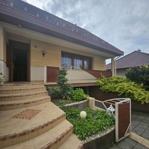 Eladó családi ház, Dabason 119 M Ft, 4 szobás