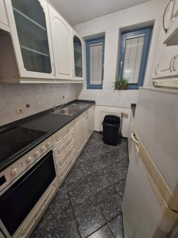 Kiadó téglalakás, albérlet, Pécsett 270 E Ft / hó, 2 szobás