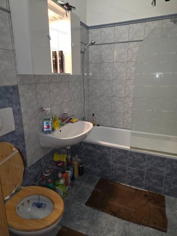 Eladó téglalakás, Tatabányán 34 M Ft, 1 szobás
