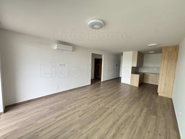 Kiadó téglalakás, albérlet, Győrött 285 E Ft / hó, 3 szobás